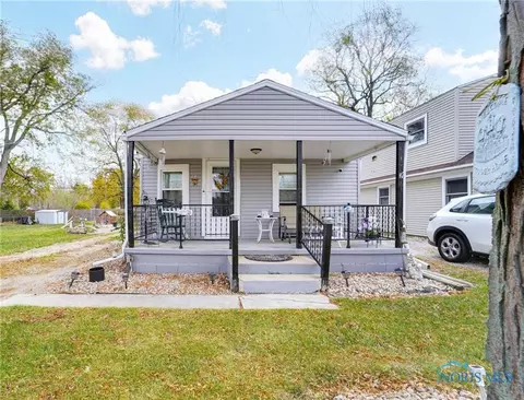 1900 N Stadium Rd, Oregon, OH 43616