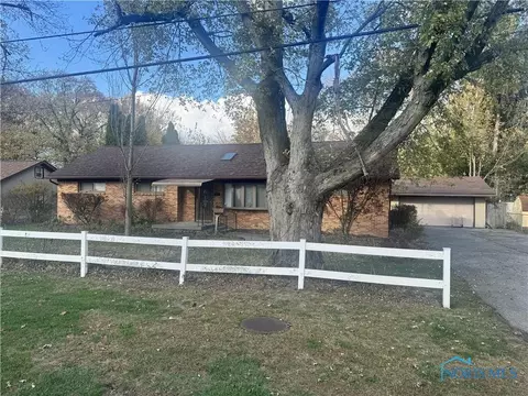 5520 Marriat Rd, Toledo, OH 43615