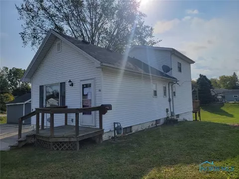 1950 Metz Ave, Oregon, OH 43616