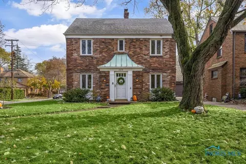 2674 Goddard Rd, Toledo, OH 43606