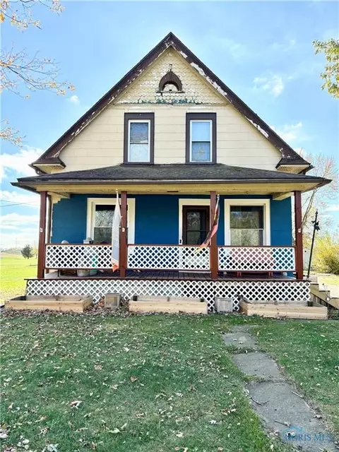 5438 Seaman Rd, Oregon, OH 43616