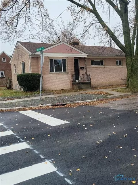 1118 E Manhattan Blvd, Toledo, OH 43608