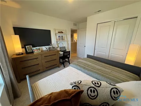 3028 Nautical Ln, Oregon, OH 43616 photo 7
