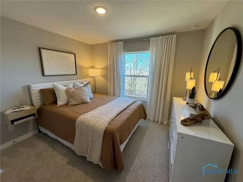 3028 Nautical Ln, Oregon, OH 43616 photo 3