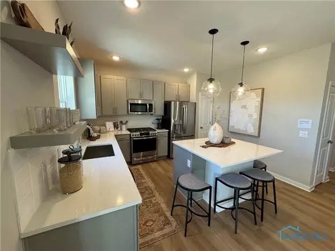 3028 Nautical Ln, Oregon, OH 43616 photo 9