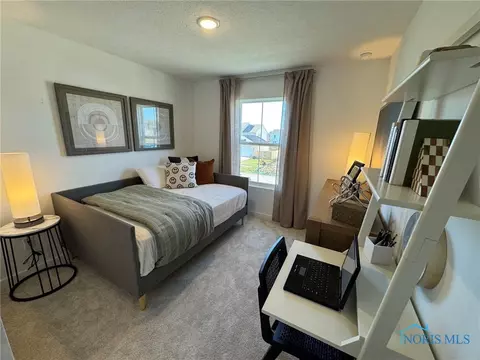 3028 Nautical Ln, Oregon, OH 43616 photo 8