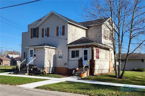 805 E 2nd St, Ottawa, OH 45875 photo 2
