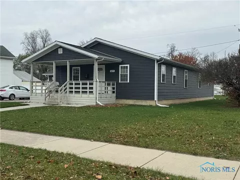 629 W Washington St, Napoleon, OH 43545