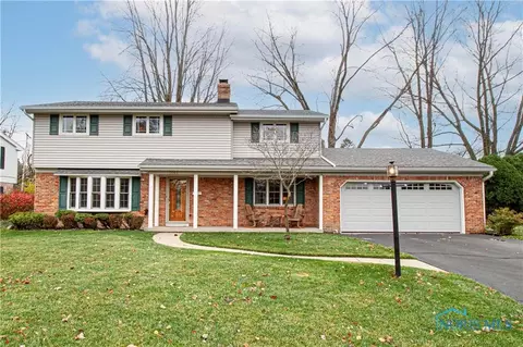 5842 Jeffrey Ln, Sylvania, OH 43560