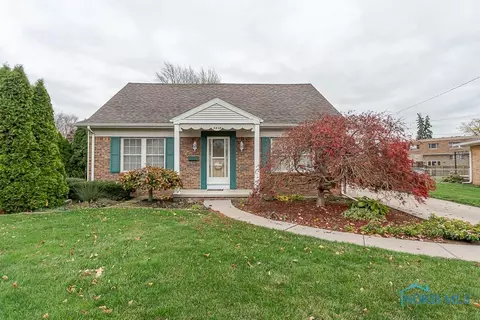 5838 Fleming Dr, Toledo, OH 43612