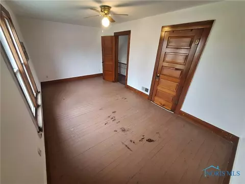 869 E High St, Bryan, OH 43506 photo 17