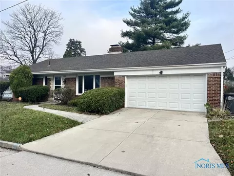2630 Gloria Ct, Toledo, OH 43614