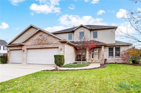 1419 S Redhawk Dr, Perrysburg, OH 43551