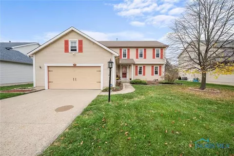 2321 Coe Ct, Perrysburg, OH 43551
