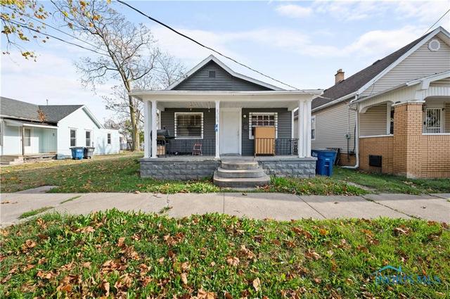 3208 Warsaw St, Toledo, OH 43608