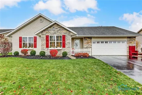 1166 Homestead Dr, Findlay, OH 45840