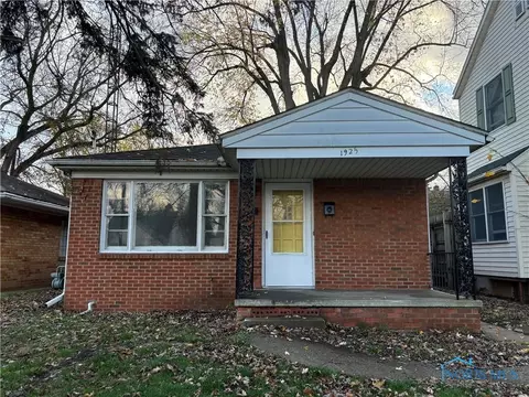 1925 Berdan Ave, Toledo, OH 43613
