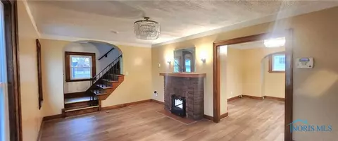 2040 Dorr St, Toledo, OH 43607 photo 3