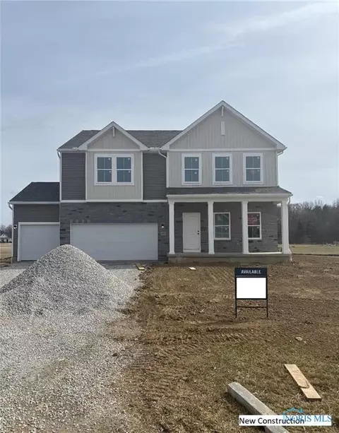453 Linden Dr, Pemberville, OH 43450