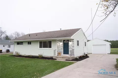 731 Westwood Dr, Defiance, OH 43512