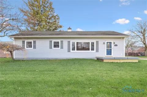 23759 W River Rd, Grand Rapids, OH 43522