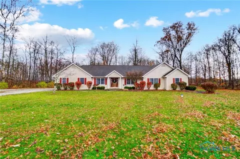 7890 Bechtol Rd, Lima, OH 45801