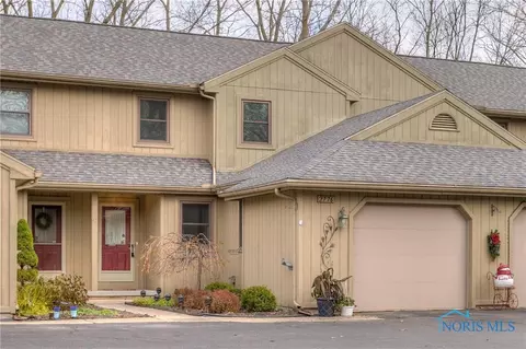 2776 Sweetbriar Ct, Toledo, OH 43615