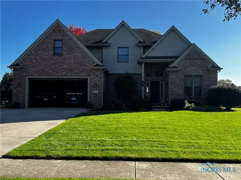 3131 Estuary Pl, Maumee, OH 43537