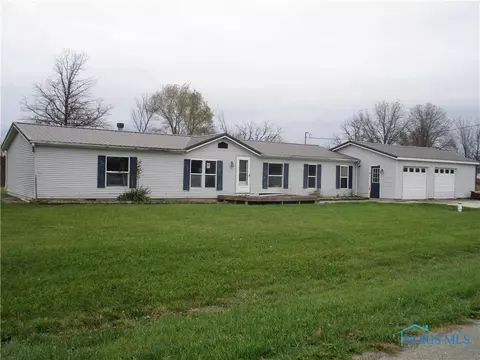 9463 Kyle St, Mark Center, OH 43536