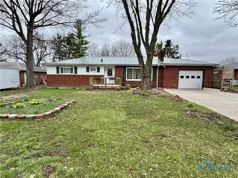 1790 Wildwood Dr, Defiance, OH 43512
