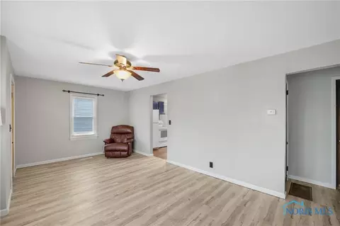812 S Cherry St, Bryan, OH 43506 photo 8