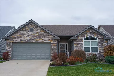 4137 Lake Pine Dr, Maumee, OH 43537