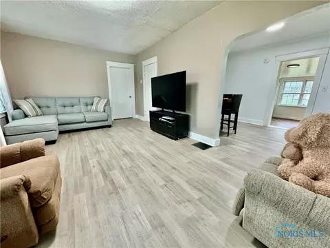 609 N Cherry St, Paulding, OH 45879 photo 9