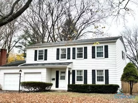 2461 Country Squire Ln, Toledo, OH 43615