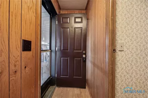 475 W Main St, Delta, OH 43515 photo 6