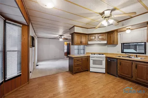 475 W Main St, Delta, OH 43515 photo 10
