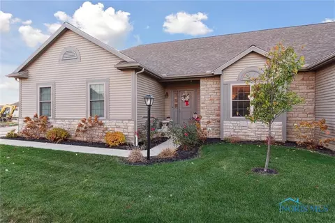 14534 Dexter Falls Rd, Perrysburg, OH 43551