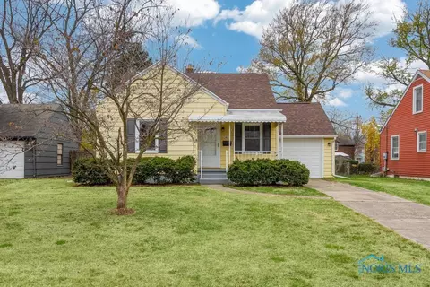 3433 Saint Bernard Dr, Toledo, OH 43613