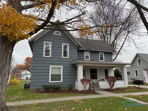 403 Lincoln St, Elmore, OH 43416