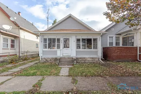 847 Clark St, Toledo, OH 43605