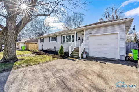 1638 Eastview Dr, Findlay, OH 45840