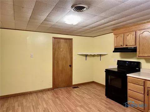 410 E Hamilton St, Bryan, OH 43506 photo 5