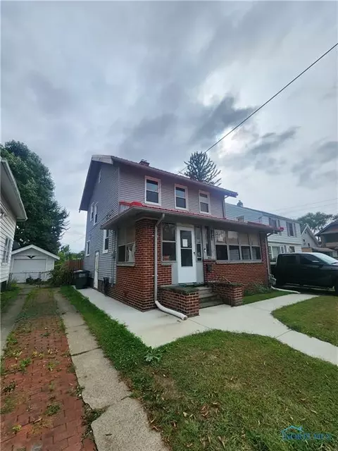 1661 Burgoyne Dr, Toledo, OH 43612