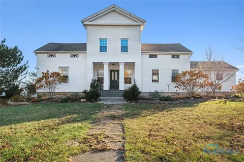 316 E Morenci St, Lyons, OH 43533 photo 1