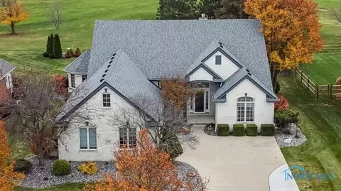 5102 Eagles Landing Dr, Oregon, OH 43616