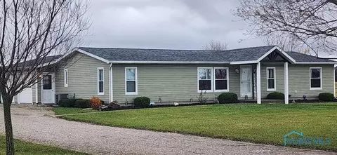 4427 Carpenter Rd, Defiance, OH 43512