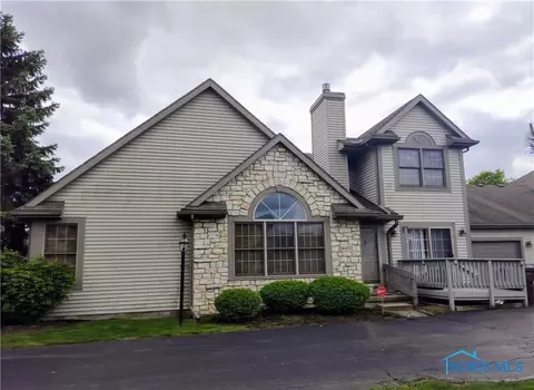 14600 Dexter Falls Rd, Perrysburg, OH 43551