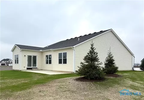 1874 Caleb Ct, Waterville, OH 43566 photo 2