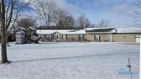279 County Road 5a, Napoleon, OH 43545
