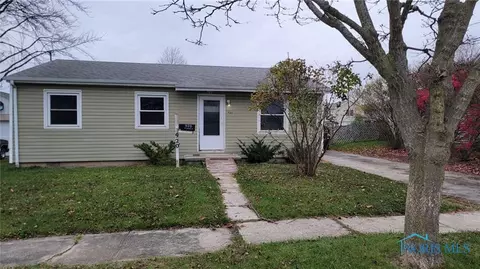 920 N Summit St, Bowling Green, OH 43402